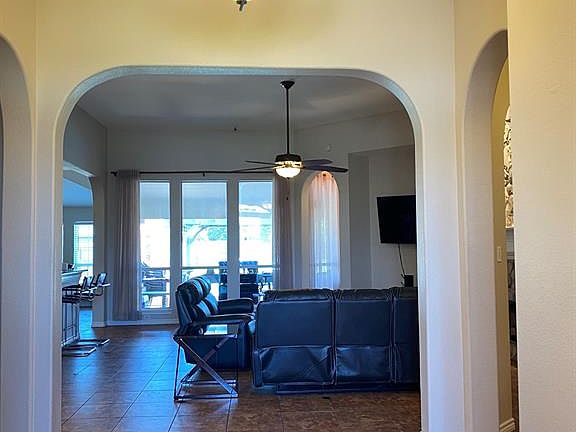 5th image of 1305 Pierron Dr