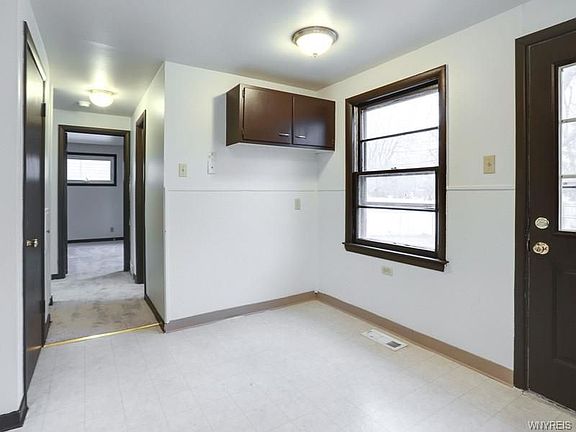 2nd image of 3319 McKinley Pkwy