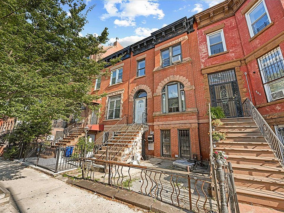1st image of 638 Halsey St