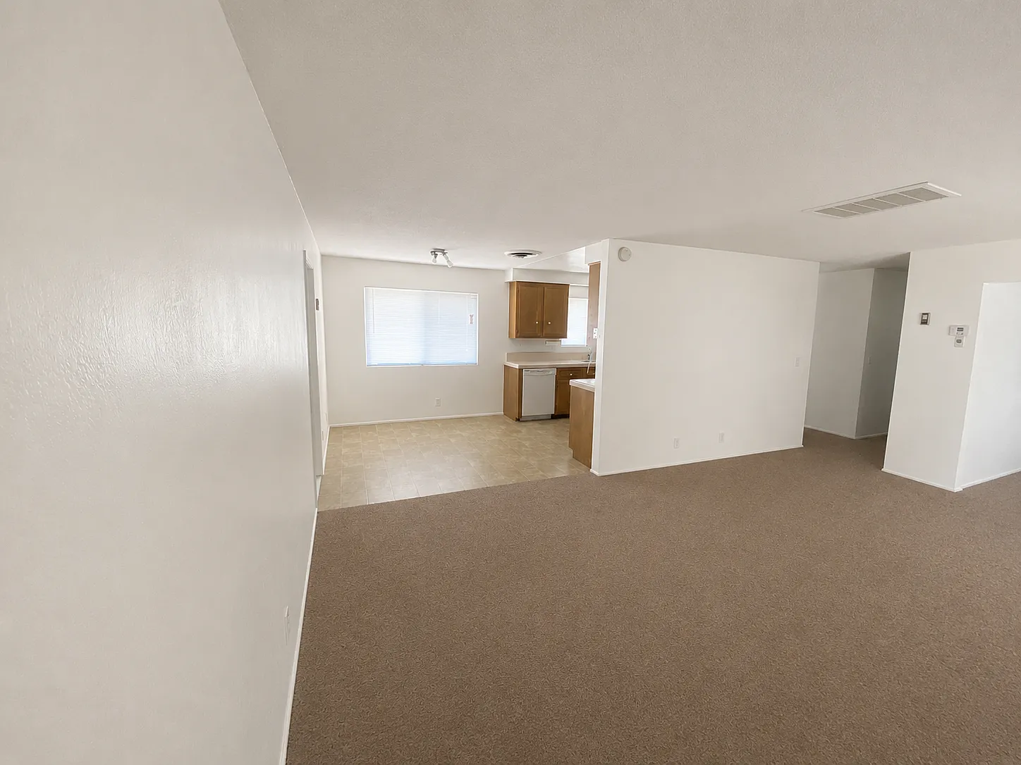 2 bed, 1136 sqft, $1,850 — Photo 4