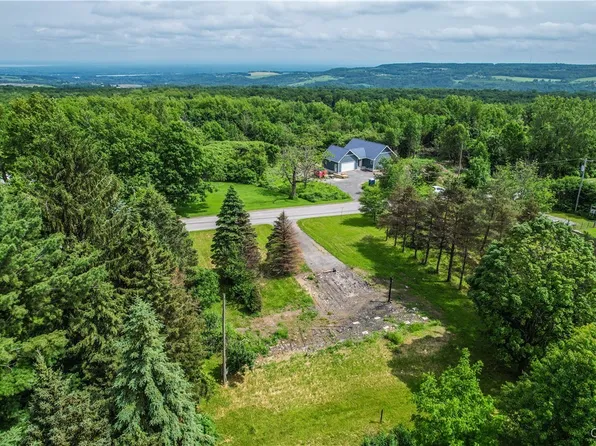 4460 Whitman Rd #32, Canastota, NY 13032