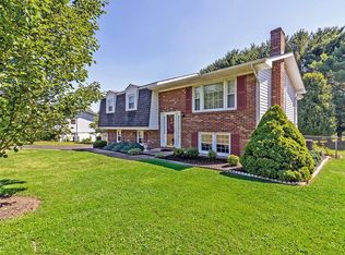 106 Lamont Rd, Bristol, VA 24201