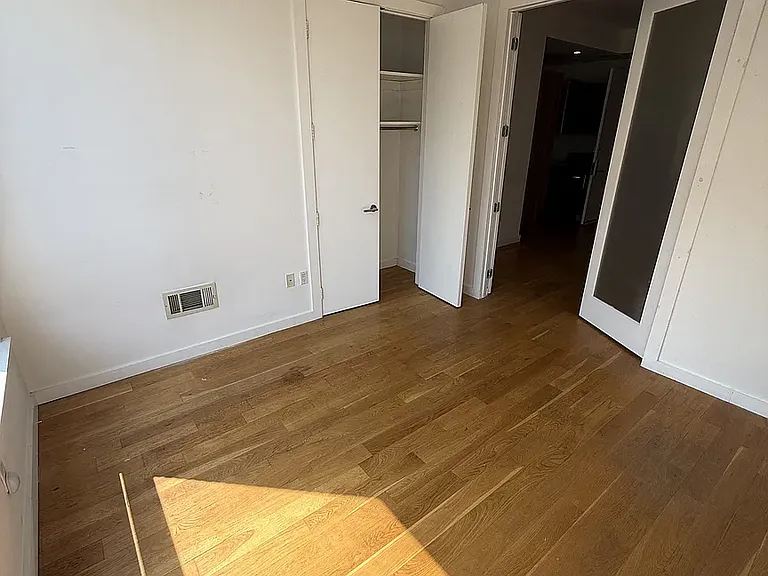 227 Grand St #2D — Photo 5