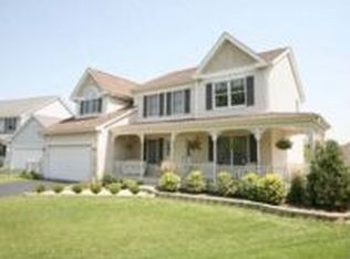 1300 Sheffield Ct, Carol Stream, IL 60188