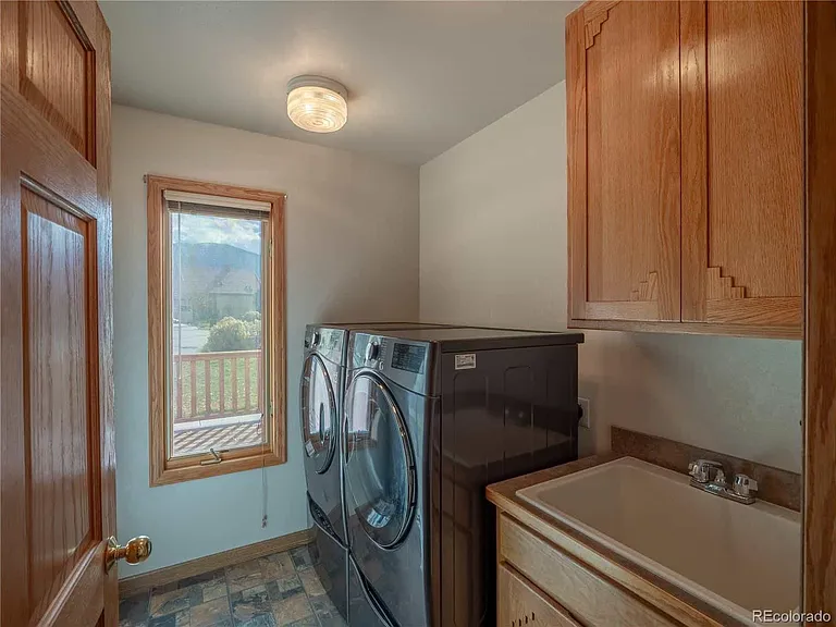 244 Mesa Ct — Photo 11