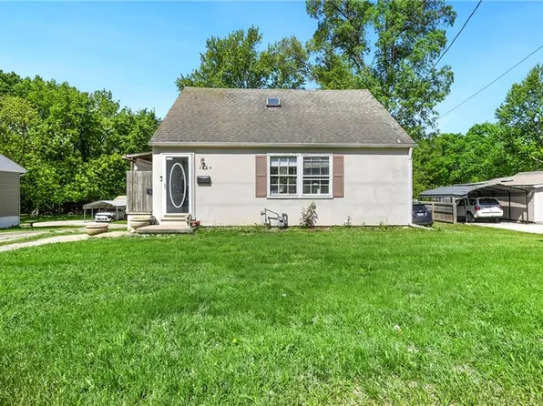 3204 S Sterling Ave, Independence, MO 64052