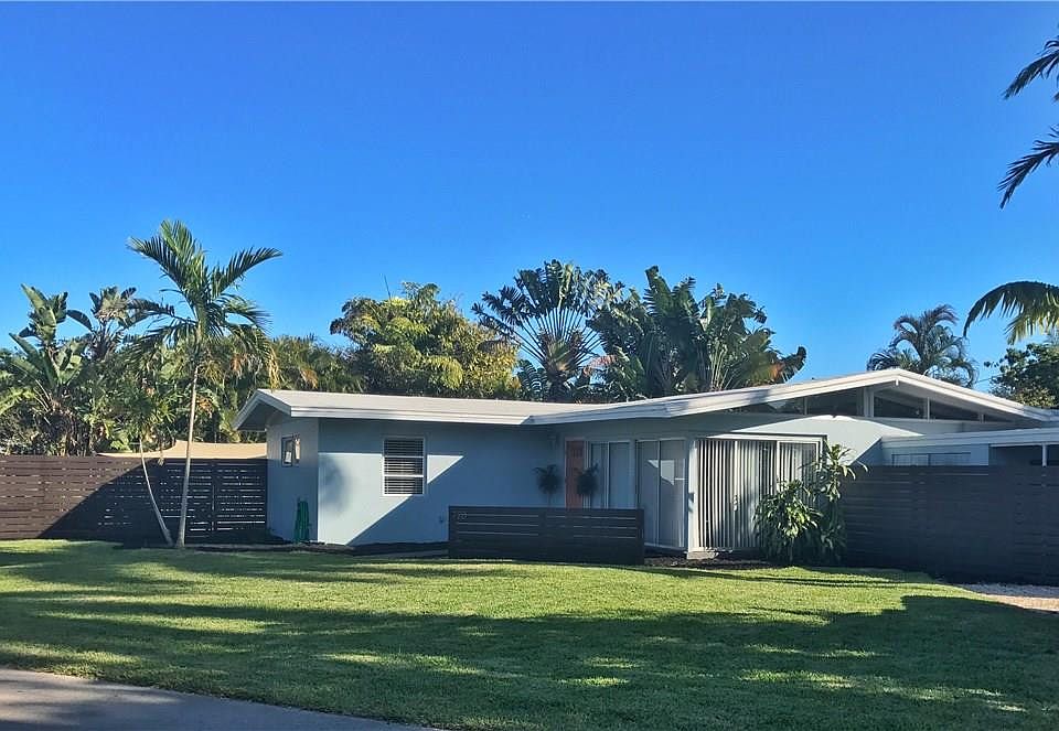 1st image of 720 NE 17th Court