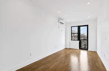 Rented by Venn NY Inc