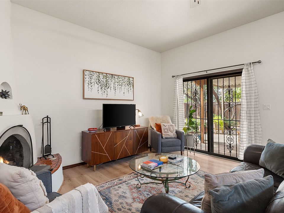 1st image of 3236 Calle De Molina