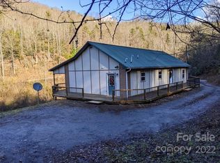 68 Iceburg Ln, Sylva, NC 28779