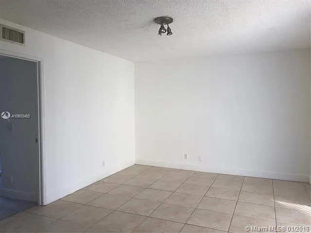1461 Windorah Way #E — Photo 2