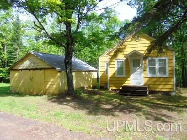 136 Hoop N Holler Rd, Bergland, MI 49910