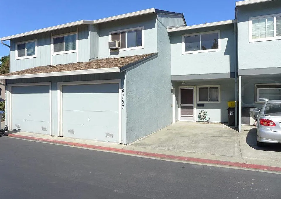 4757 Raspberry Pl