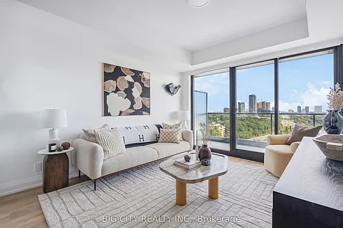 36 Brentcliffe Rd #811 Photo 1