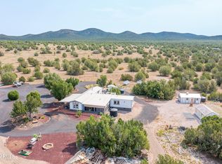 42897 N Pickett Corral Rd, Seligman, AZ 86337
