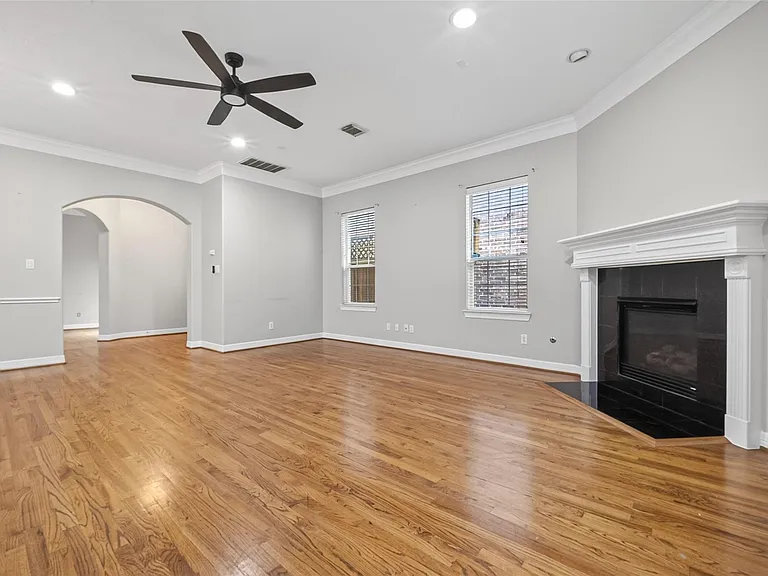 10134 Holly Chase Dr — Photo 7