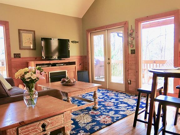 4th image of 6563 Crestwood Peninsula