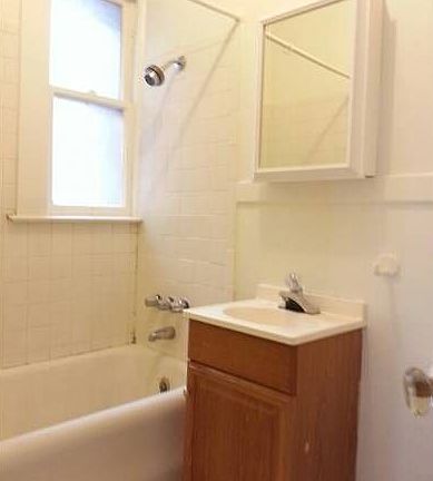 Bath w/ shower
