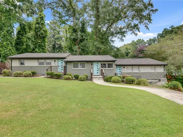 3460 Napoleon St, College Park, GA 30337