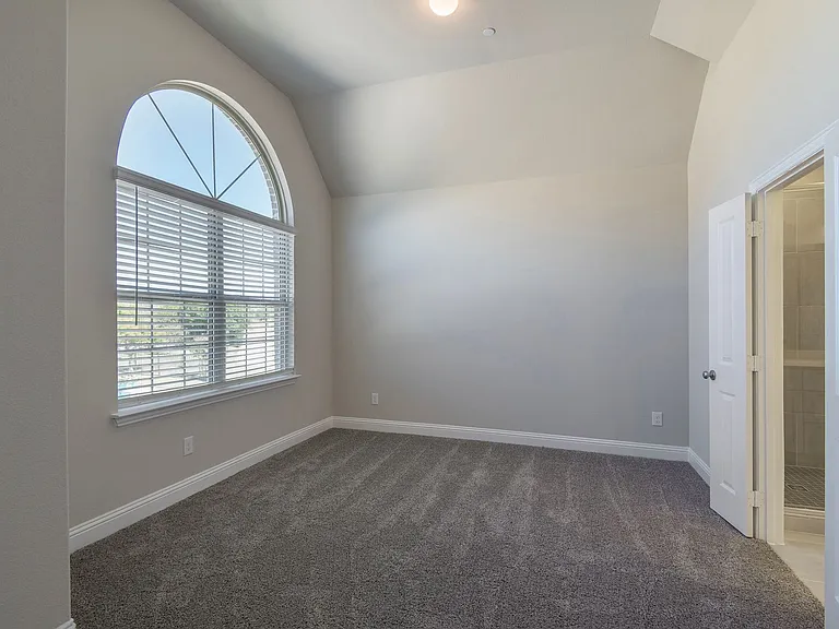 6298 Blythe Dr — Photo 13