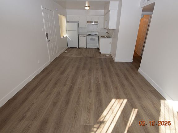 3rd image of 1458 Sombrero Dr APT 4