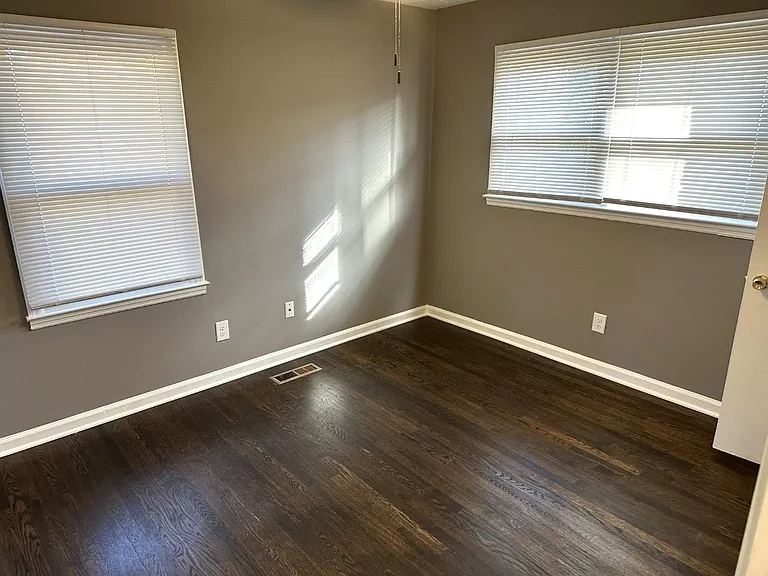 1545 Gaylor Dr SE — Photo 12