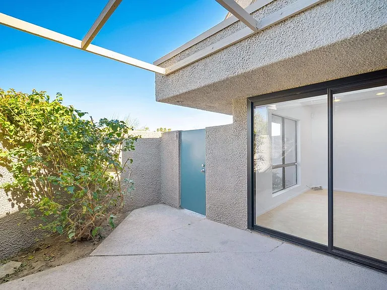 71885 Eleanora Ln — Photo 8