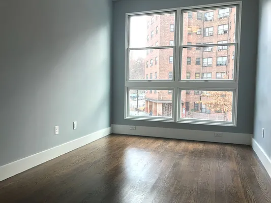 Rented by Premier Metro Realty Corp | media 61