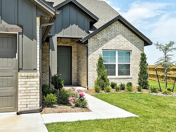 2nd image of 4468 Adraina Way