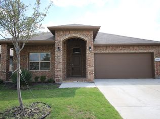 2405 Moon Ranch Dr, Weatherford, TX 76087