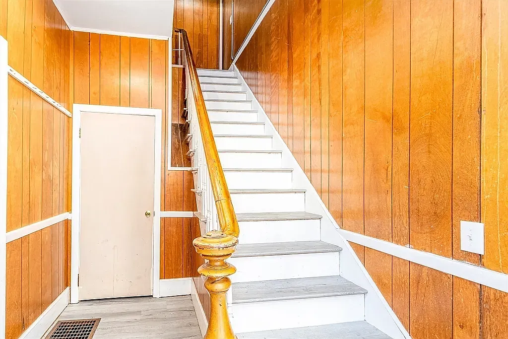 5 bed, $2,700 — Photo 3