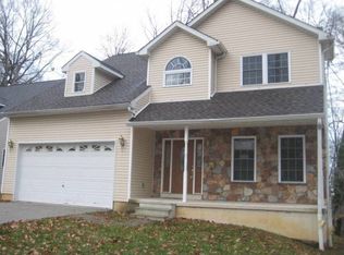 309 E Knowles Ave, Glenolden, PA 19036