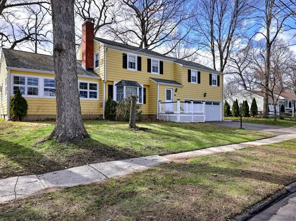 195 Deerfield Drive, Stratford, CT 06614