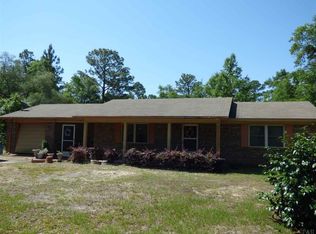 5611 Porpoise Rd, Milton, FL 32583