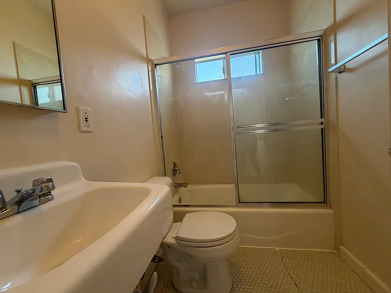 2030 Ashby Ave #3 — Photo 9
