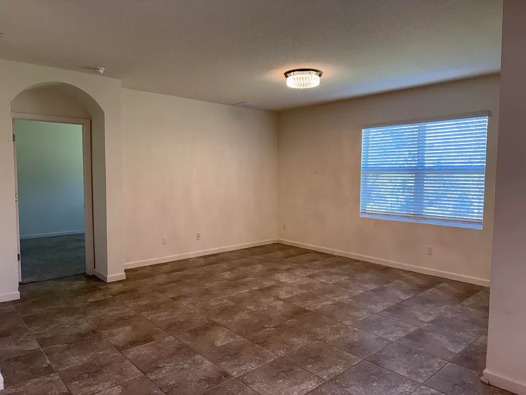 2526 SW Savage Blvd — Photo 4