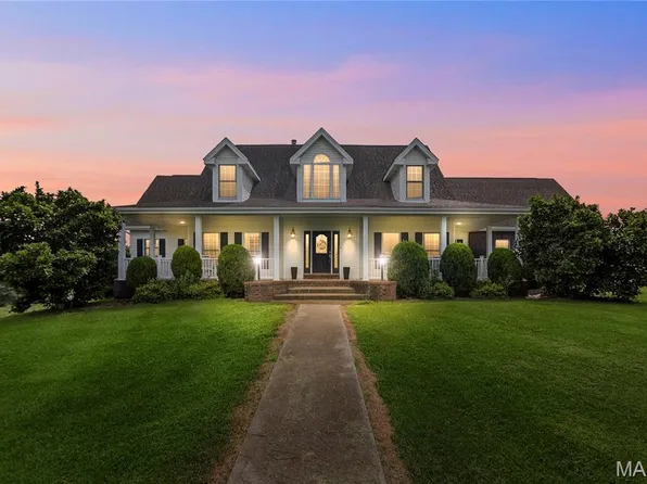 151 Turkey Creek Farm Ln, Hawk Point, MO 63349