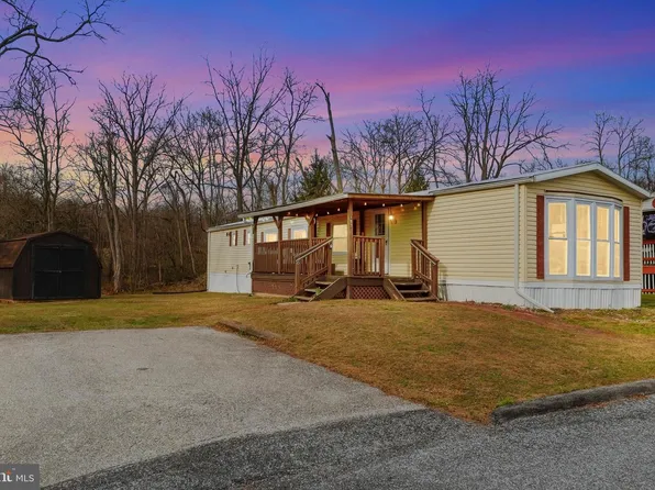 157 Linda Dr, New Oxford, PA 17350