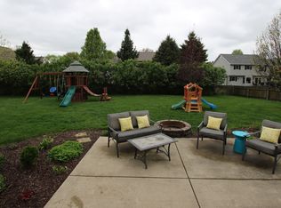 7498 Dunross Dr, Portage, MI 49024