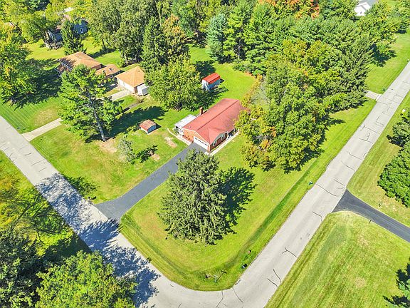 3rd image of 12771 Eastchester Rd