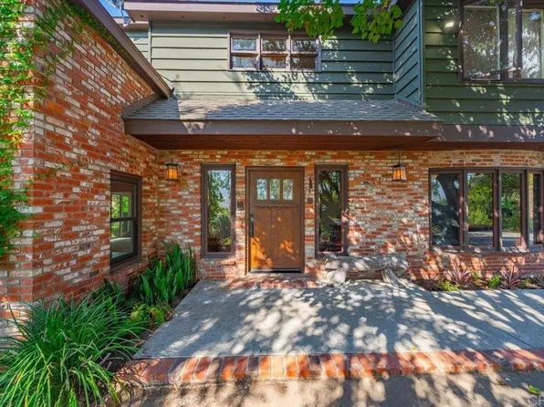 3336 Old Post Rd, Fallbrook, CA 92028