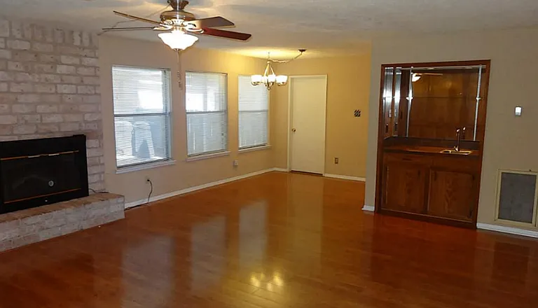 10135 Sagemill Dr — Photo 4