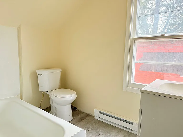 32715 Bi State Blvd — Photo 13