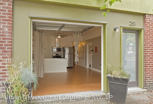 2nd image of 2509 SE 37th Ave