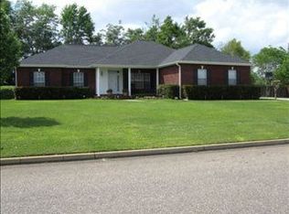 213 Boulder Dr, Dothan, AL 36305