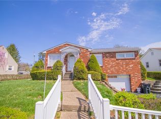 132 Pembroke Rd, Steubenville, OH 43953