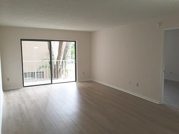 4th image of 9301 SW 92nd Ave APT 215-C