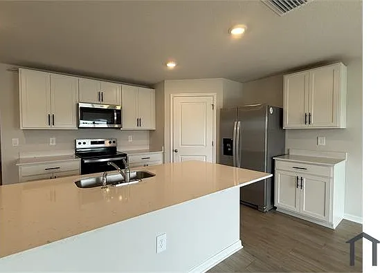 12431 Hopscotch Ave — Photo 11