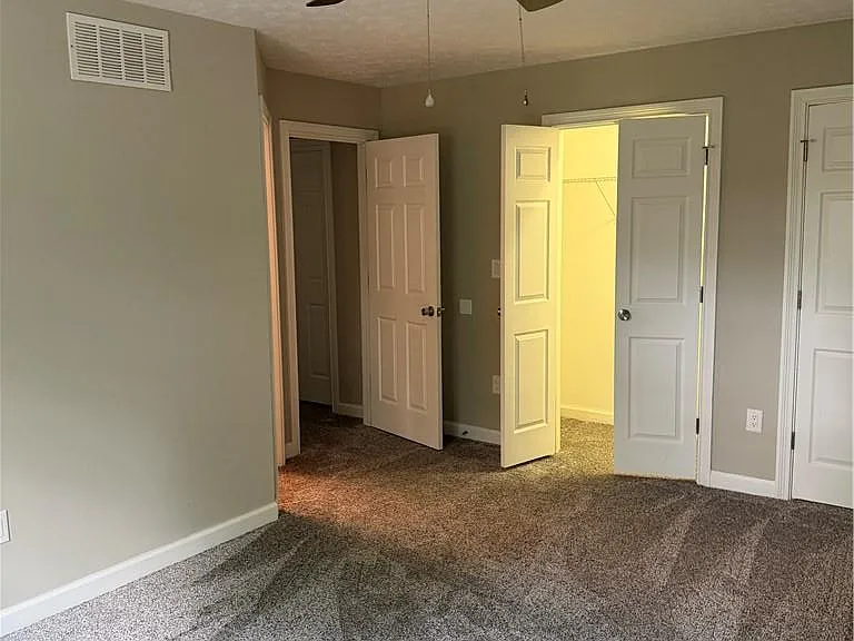 4345 Frontenac Dr — Photo 36