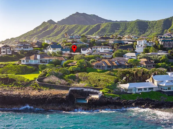 4134 Black Point Rd, Honolulu, HI 96816